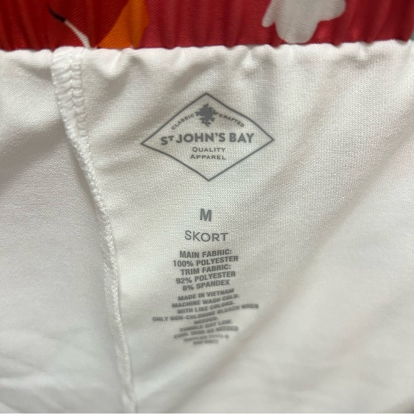 St. John's Bay Pull On Multi Floral Skort NWT M - Picture 6 of 7